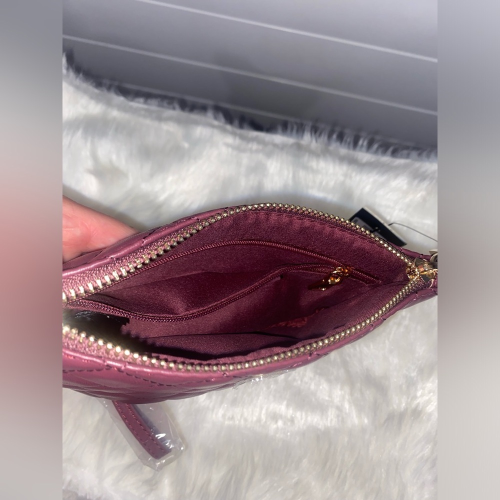 BADGLEY MISCHKA | Diamond Quilted Pattern Vegan Leather Wristlet | Burgundy - Picture 7 of 10